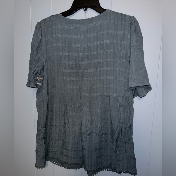 Knox Rose dusty blue blouse - Picture 4 of 4